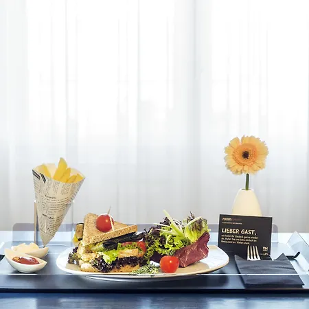Le Doux Souvenir, Potsdam, A Tribute Portfolio 4*