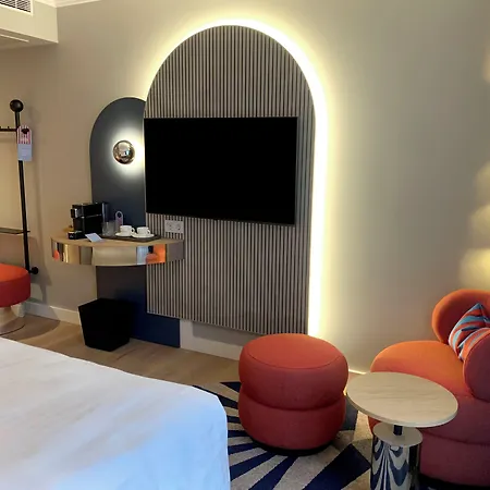 Le Doux Souvenir, Potsdam, A Tribute Portfolio 4*