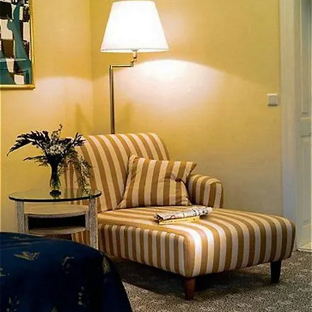 Le Doux Souvenir, Potsdam, A Tribute Portfolio